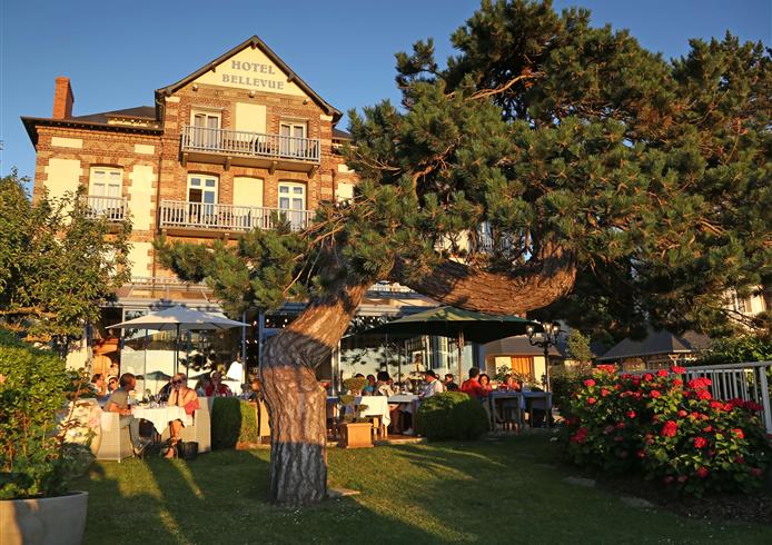 Repas du soir, Hôtel Le Bellevue à Villerville - Bellevue Hotel