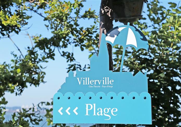 Panneau d'entrée le bellevue  - Bellevue Hotel