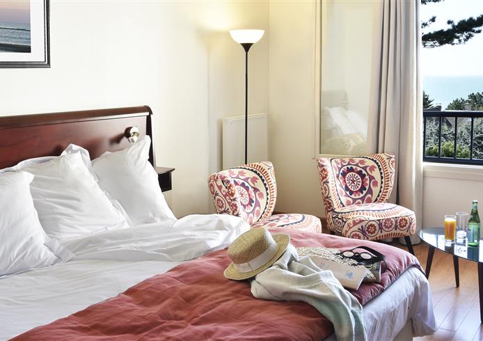 Chambre spacieuse vue mer - Bellevue Hotel