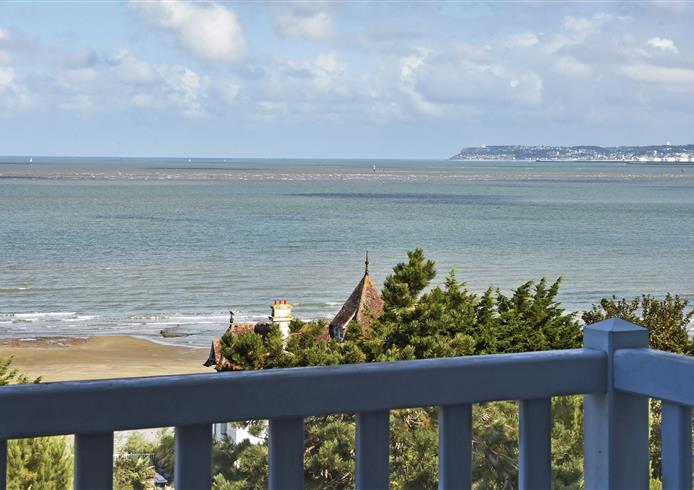 vue mer depuis le balcon - Bellevue Hotel