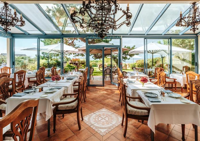 Hotel Restaurant Bellevue vue mer Villerville Normandie - Bellevue Hotel